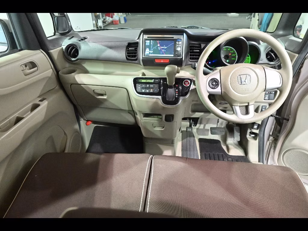 HONDA N-BOX