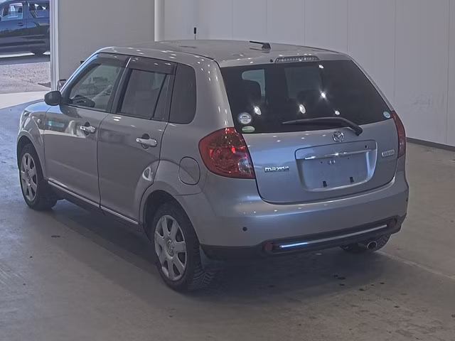 MAZDA VERISA