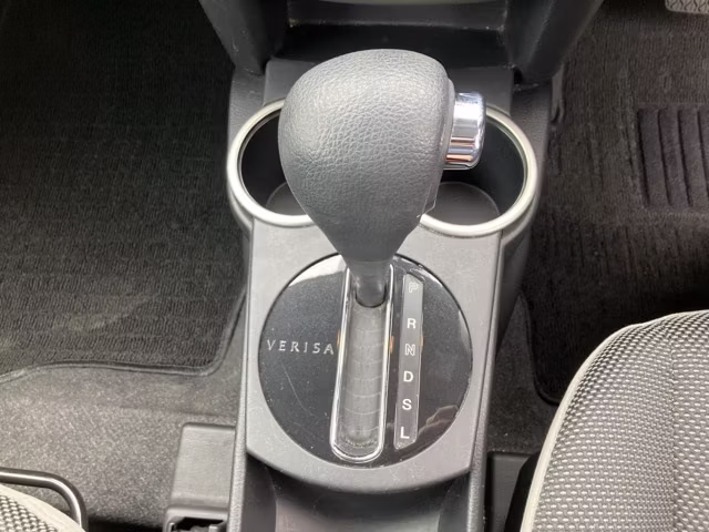 MAZDA VERISA