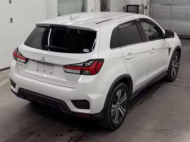 MITSUBISHI RVR