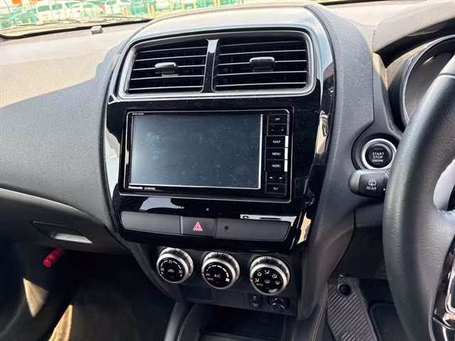 MITSUBISHI RVR