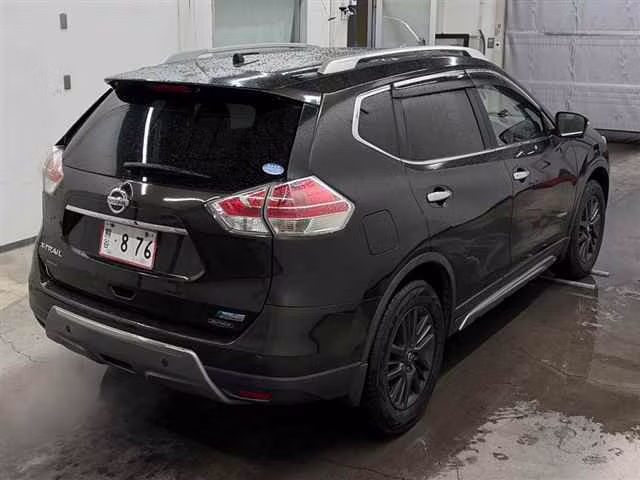 NISSAN X-TRAIL