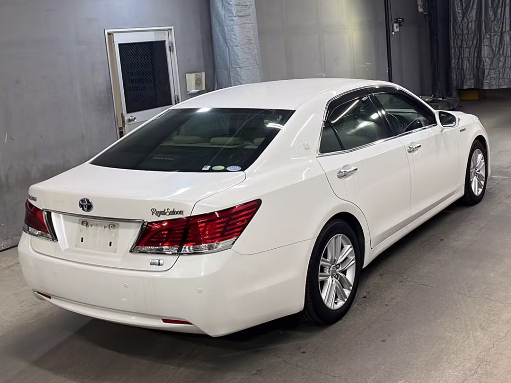 TOYOTA CROWN