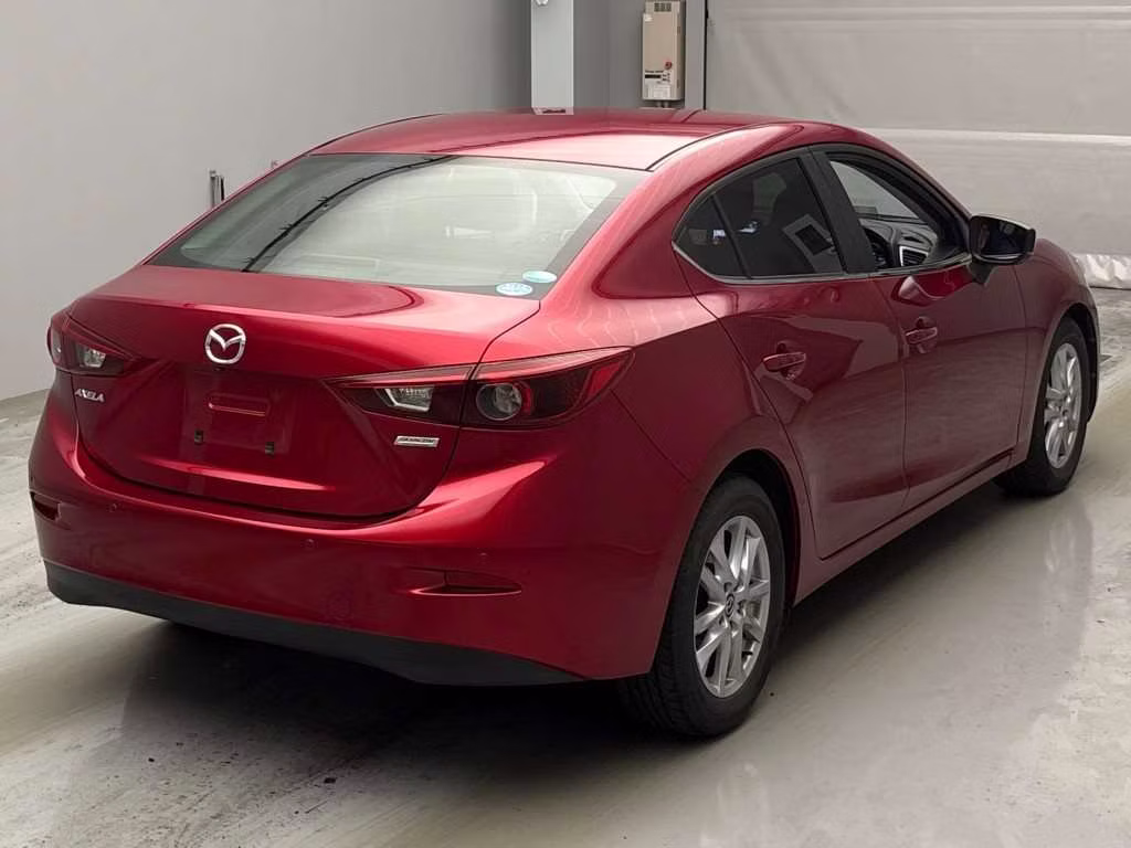 MAZDA AXELA
