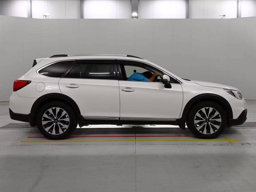 SUBARU OUTBACK
