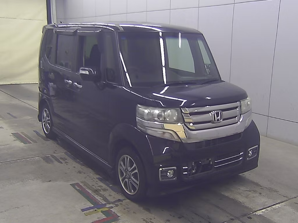 HONDA N-BOX