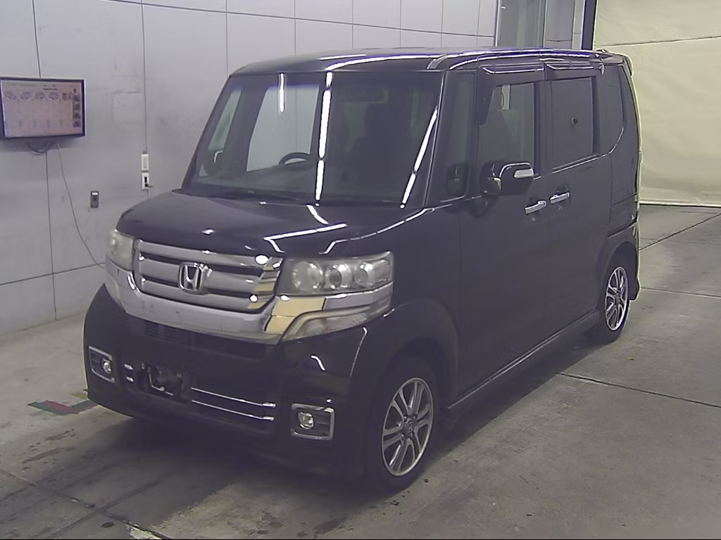 HONDA N-BOX