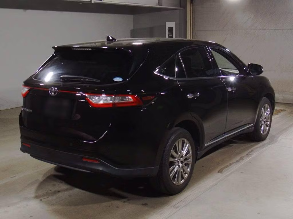 TOYOTA HARRIER
