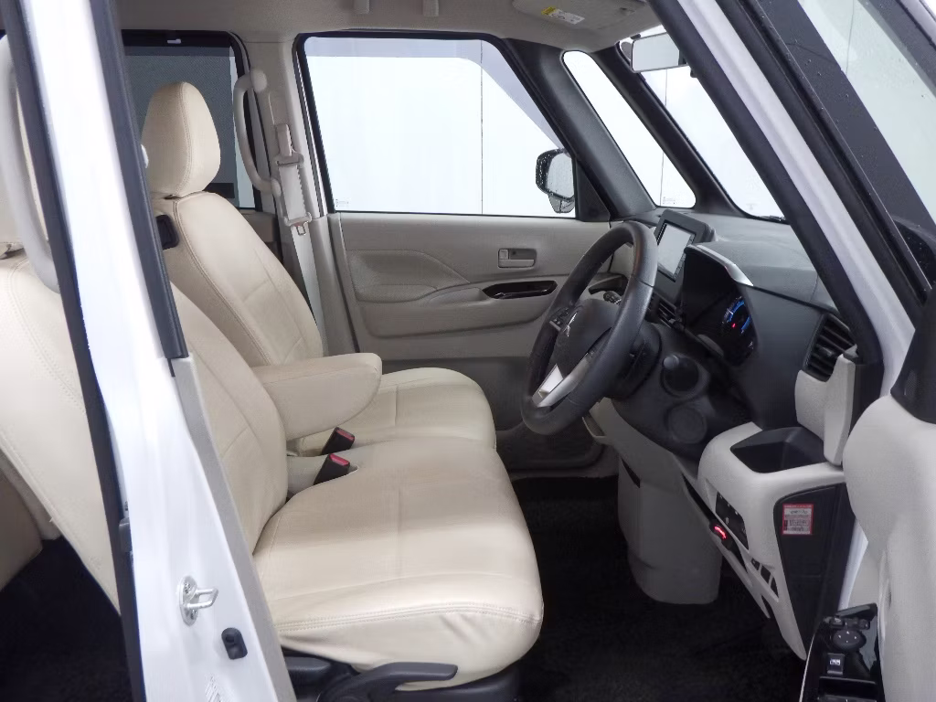 MITSUBISHI EK SPACE