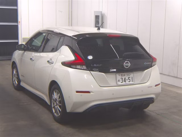 NISSAN LEAF