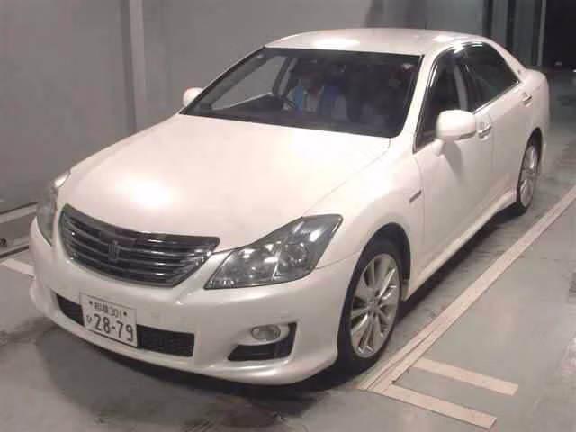 TOYOTA CROWN