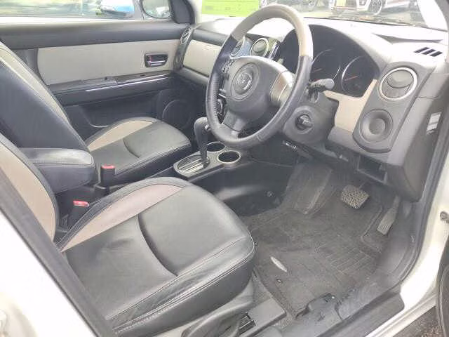 MAZDA VERISA