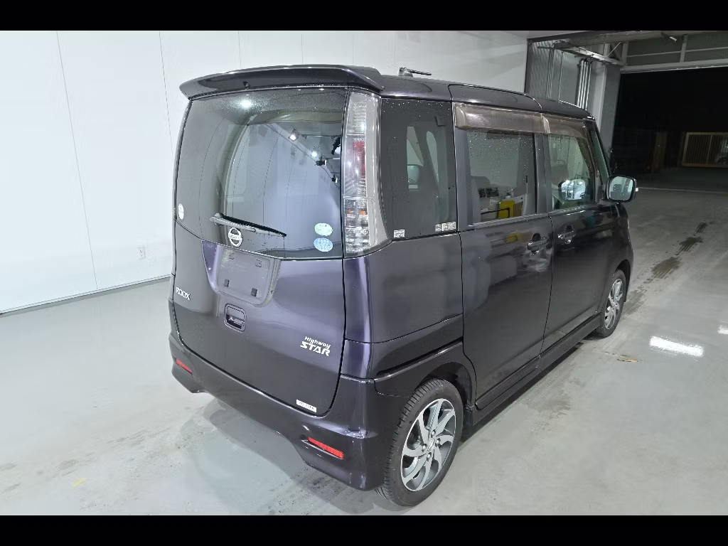 NISSAN ROOX
