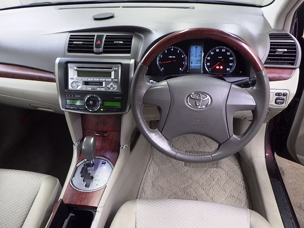 TOYOTA PREMIO