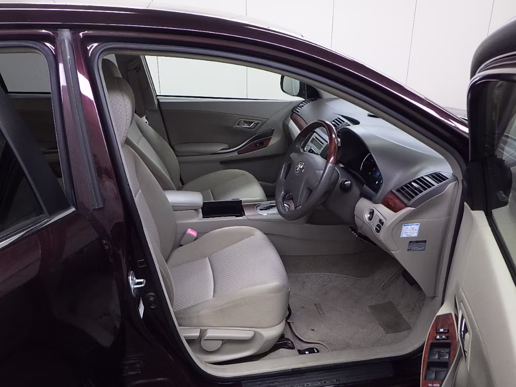 TOYOTA PREMIO