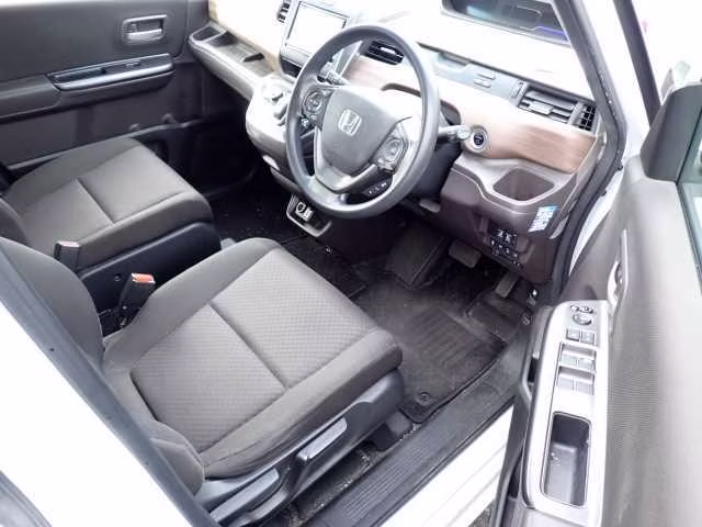 HONDA FREED+