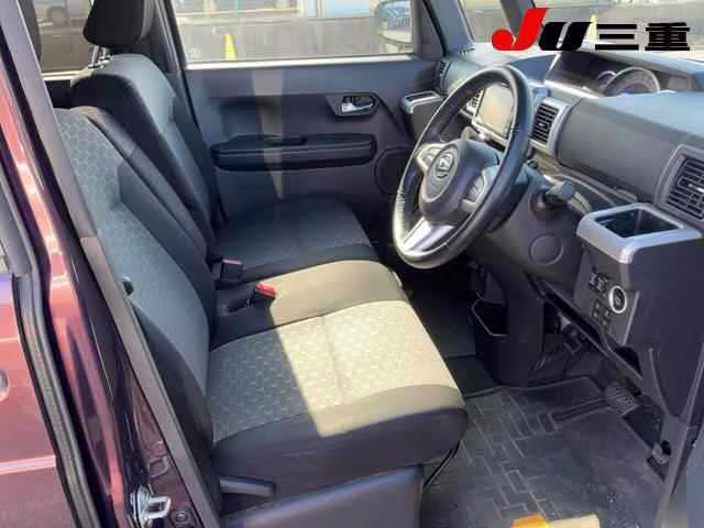 DAIHATSU WAKE