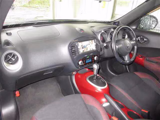 NISSAN JUKE