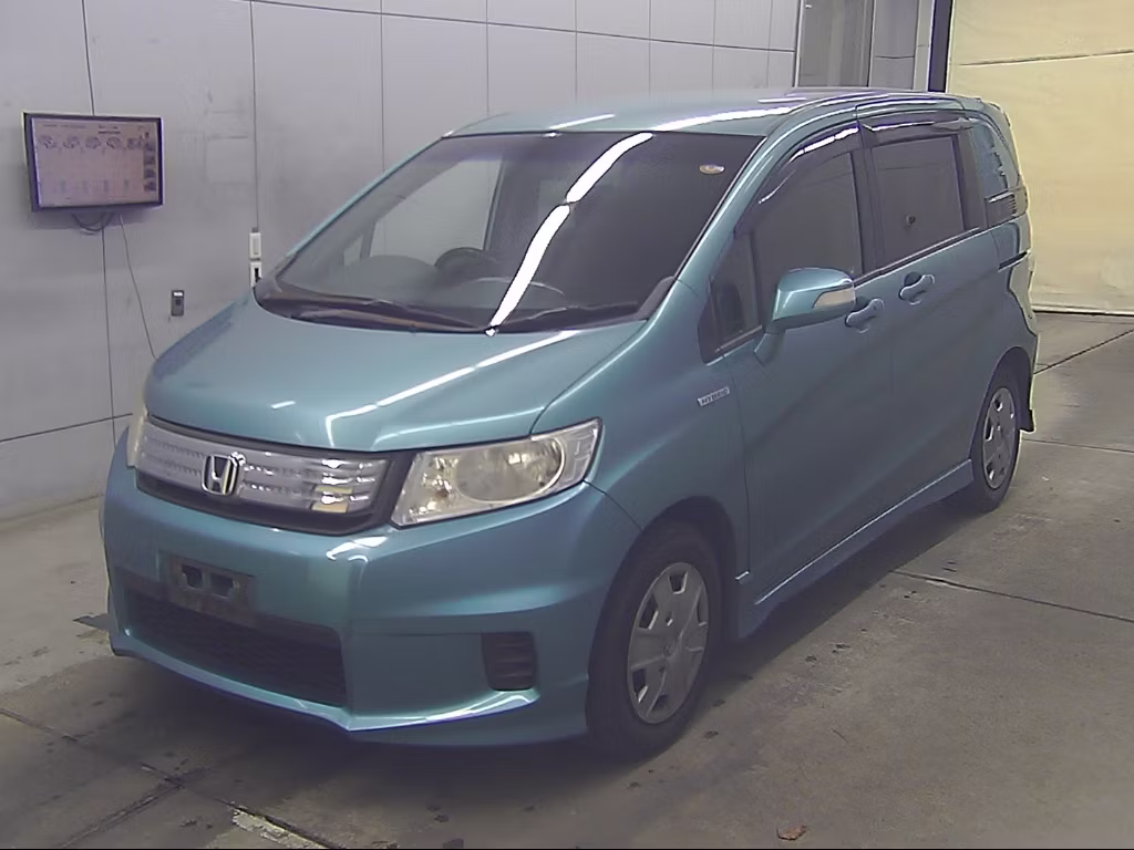 HONDA FREED SPIKE