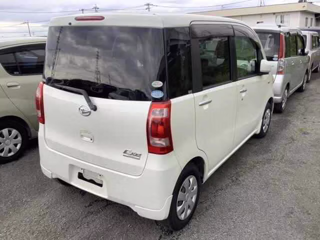 DAIHATSU TANTO EXE