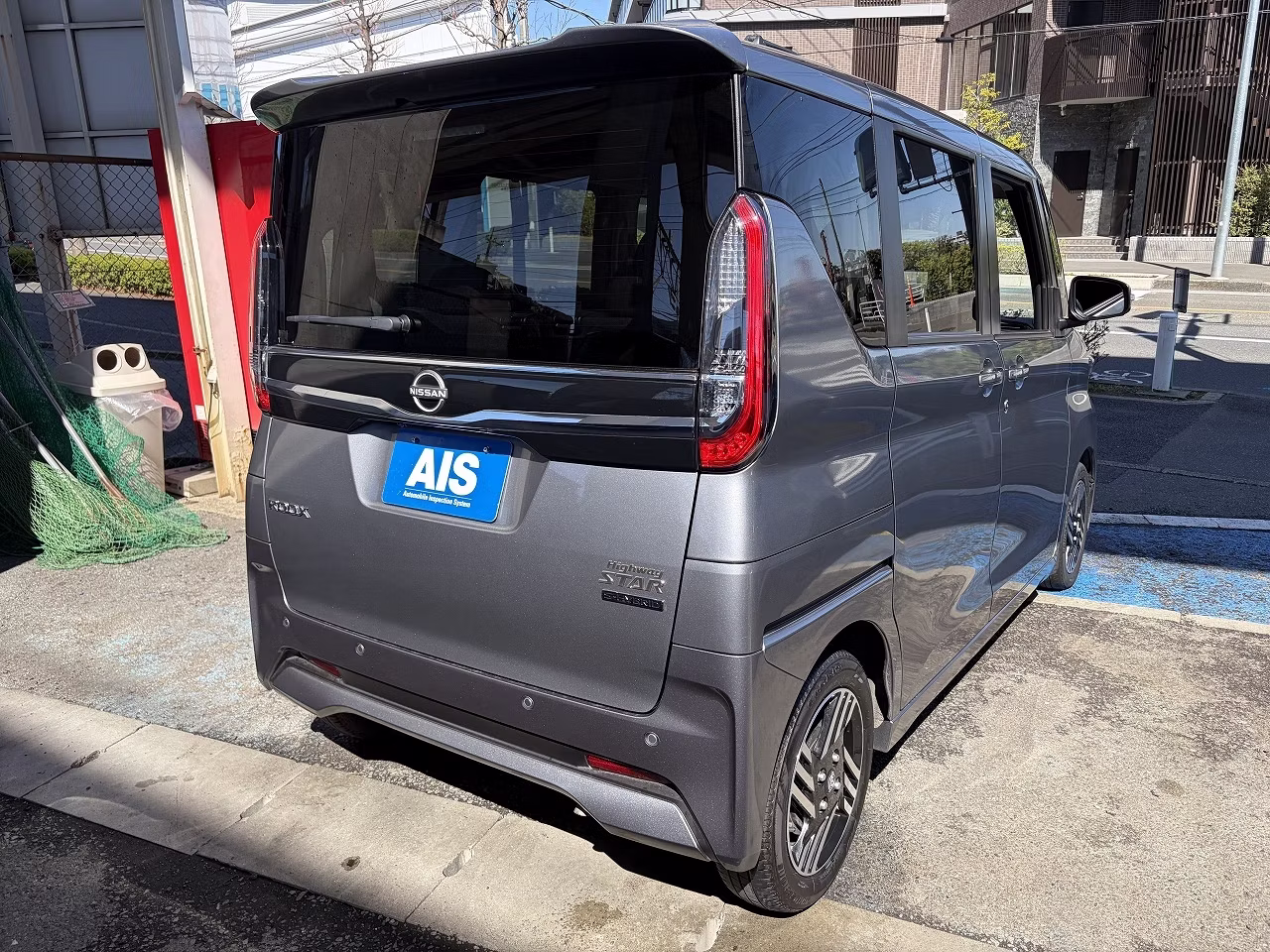 NISSAN ROOX