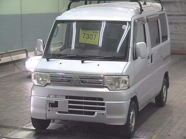 MITSUBISHI MINICAB