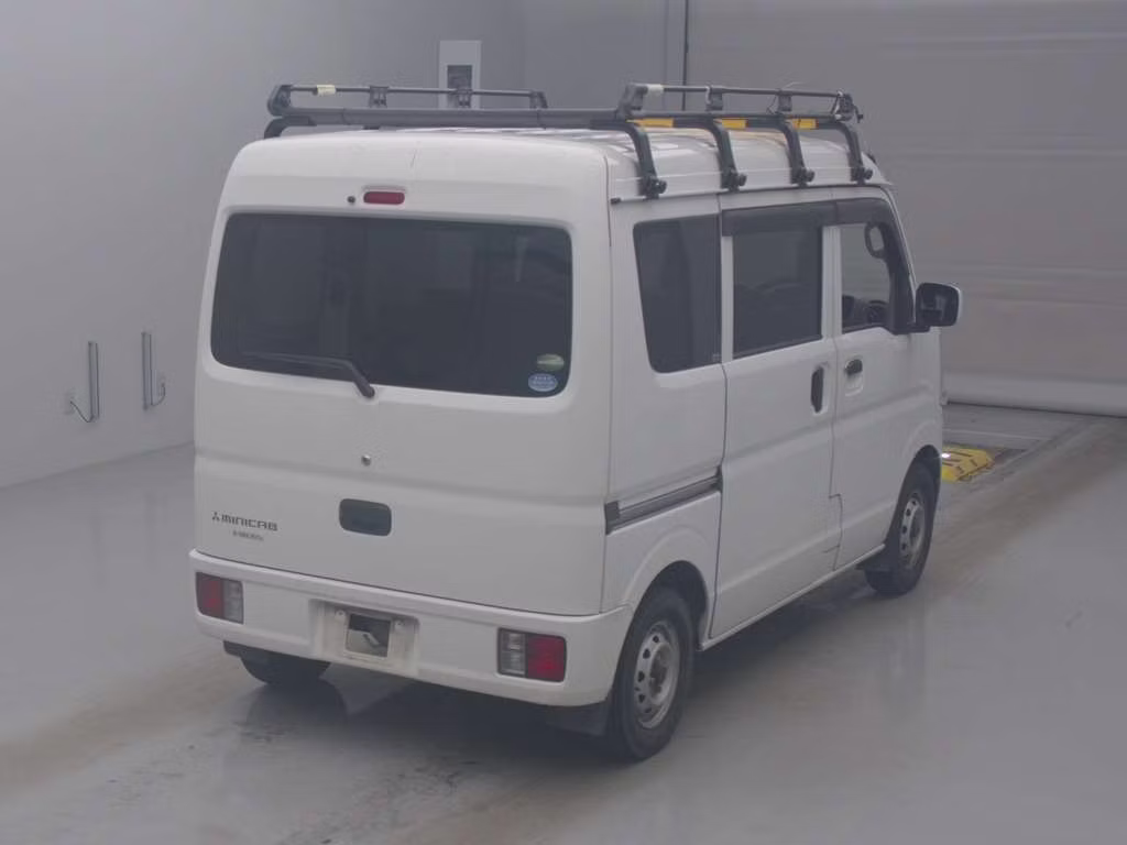 MITSUBISHI MINICAB