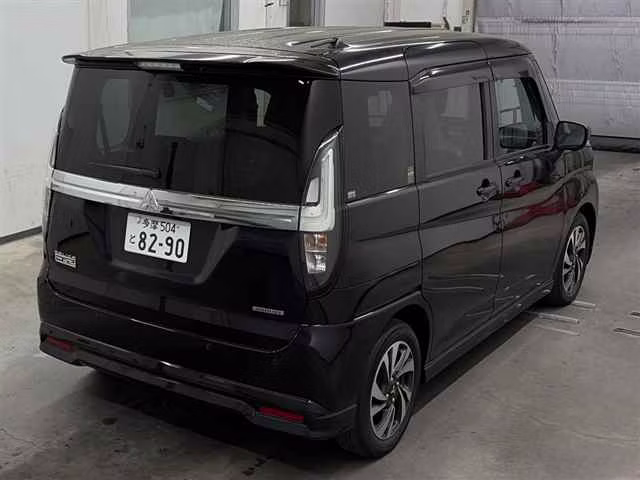 MITSUBISHI DELICA D:2