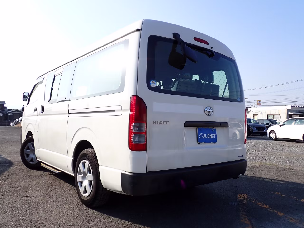 TOYOTA HIACE