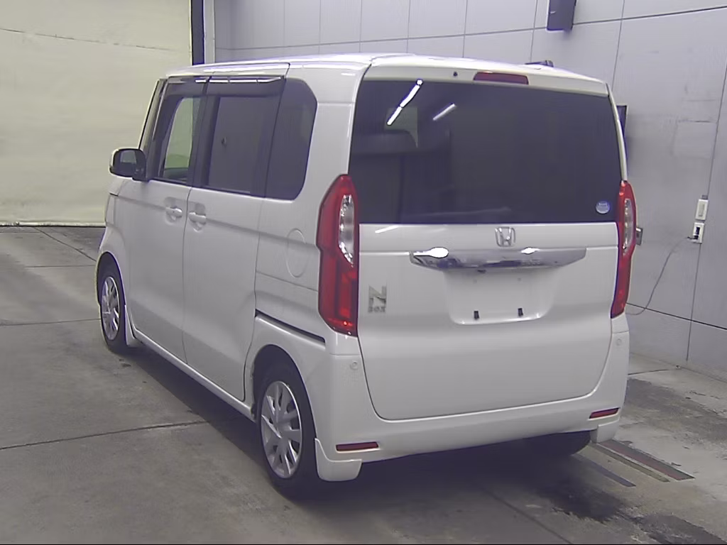 HONDA N-BOX