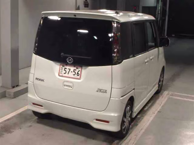 NISSAN ROOX