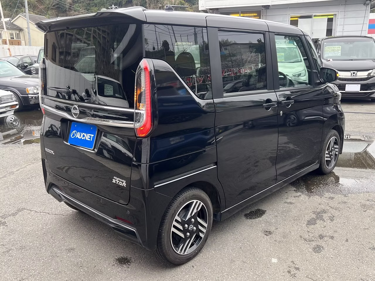 NISSAN ROOX