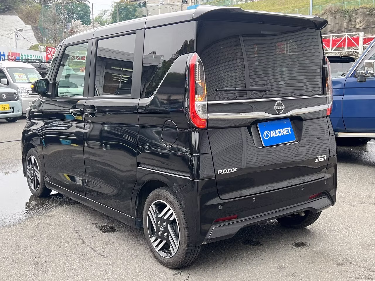 NISSAN ROOX