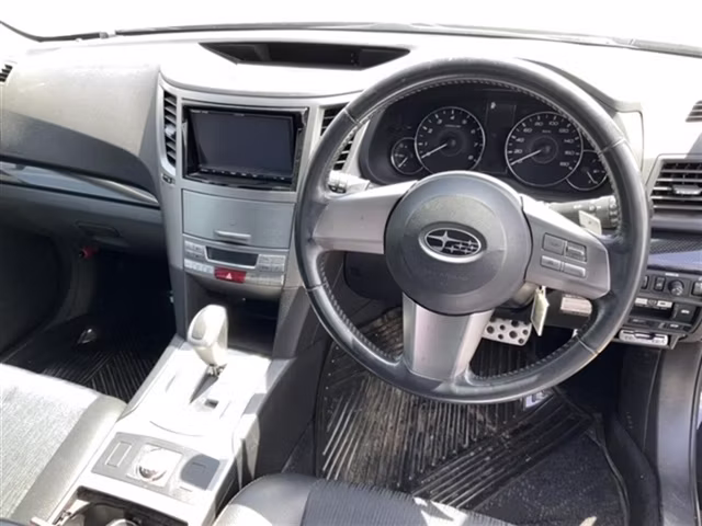 SUBARU LEGACY B4