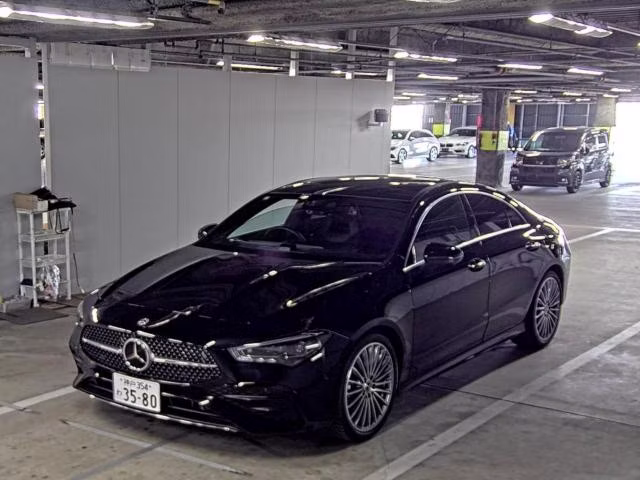 MERCEDES-BENZ CLA-CLASS