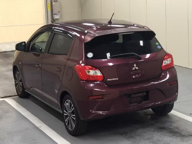 MITSUBISHI MIRAGE