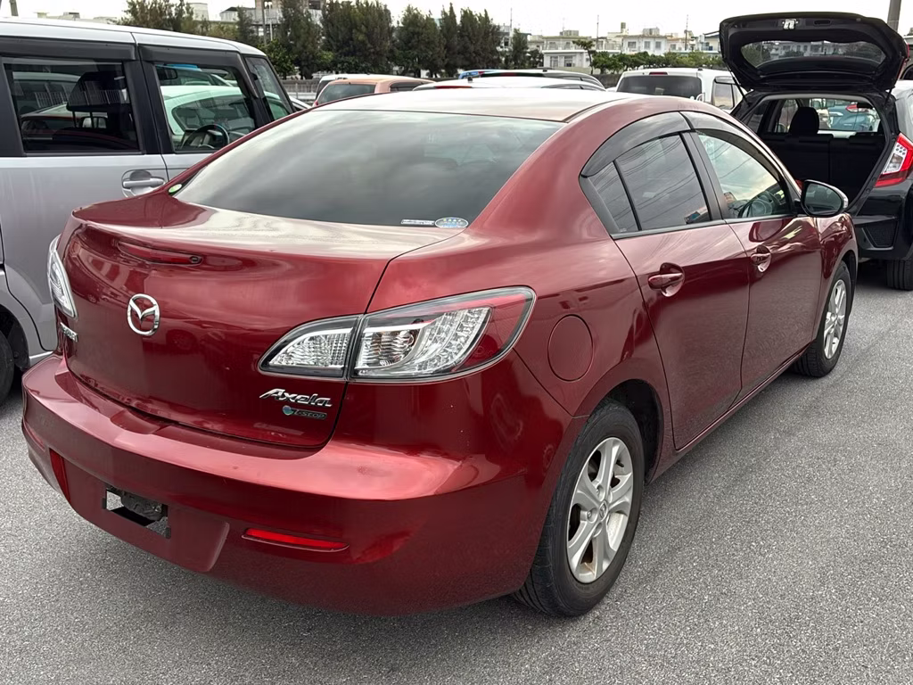 MAZDA AXELA