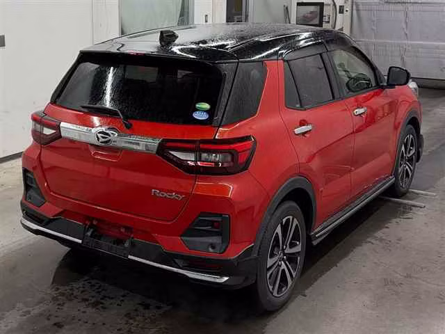 DAIHATSU ROCKY
