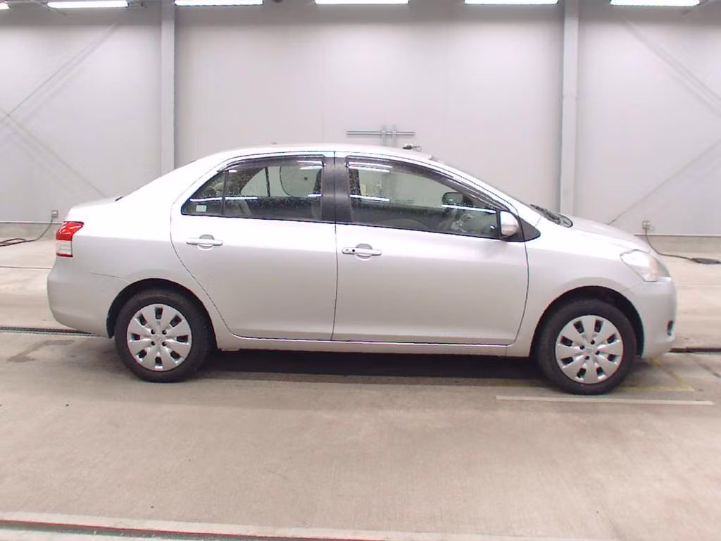 TOYOTA BELTA