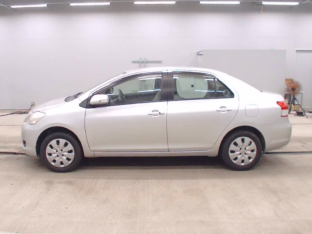 TOYOTA BELTA