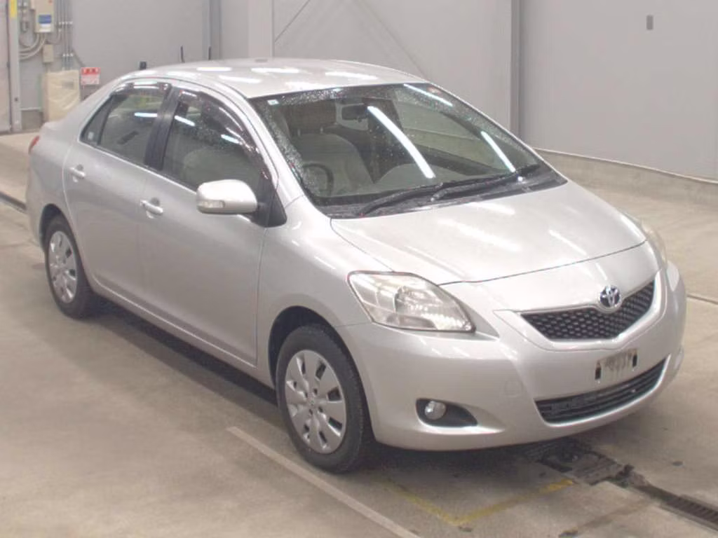 TOYOTA BELTA