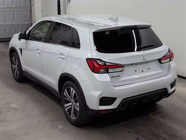 MITSUBISHI RVR