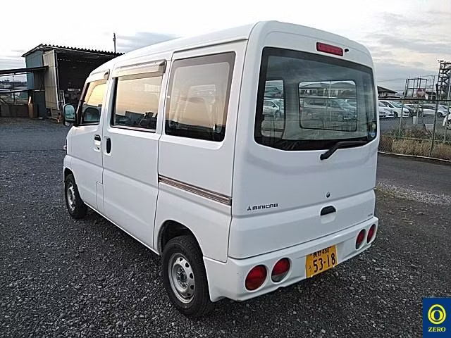 MITSUBISHI MINICAB