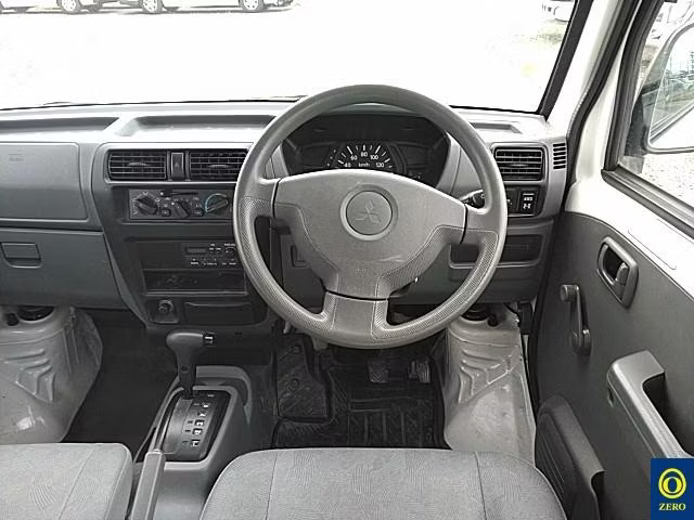 MITSUBISHI MINICAB