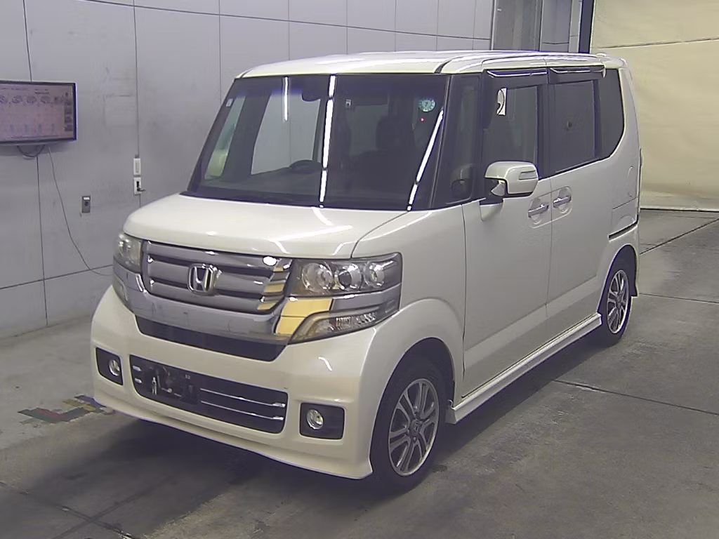 HONDA N-BOX