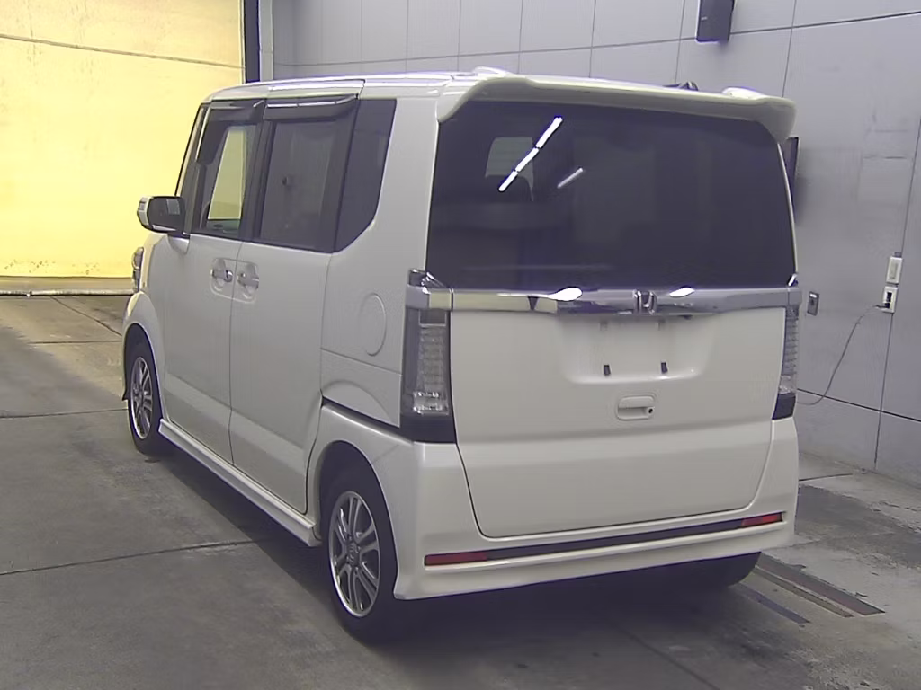 HONDA N-BOX