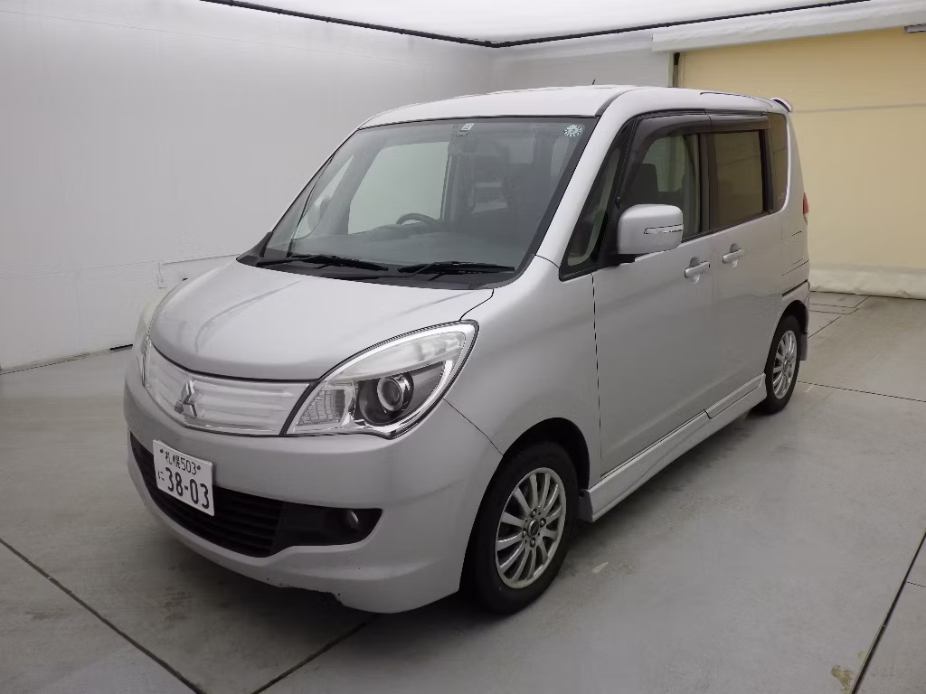 MITSUBISHI DELICA D:2