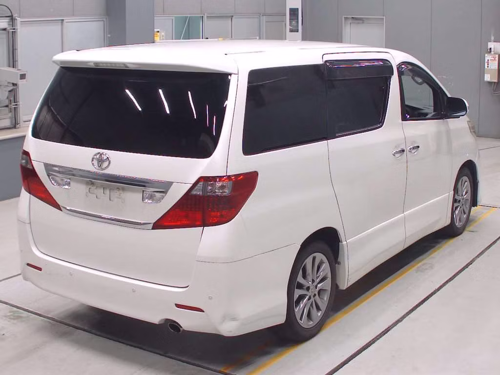 TOYOTA ALPHARD