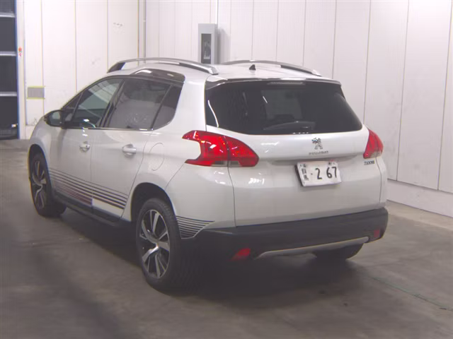 PEUGEOT 2008
