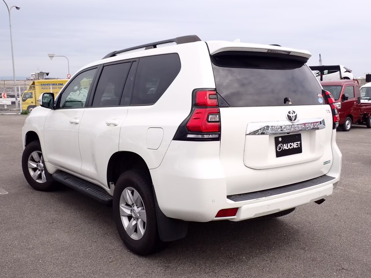 TOYOTA LAND CRUISER PRADO